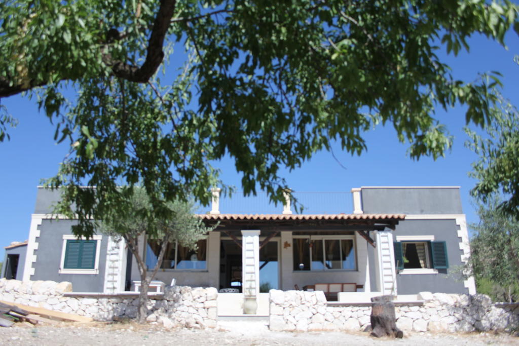 B&B Blues Avola Exterior photo